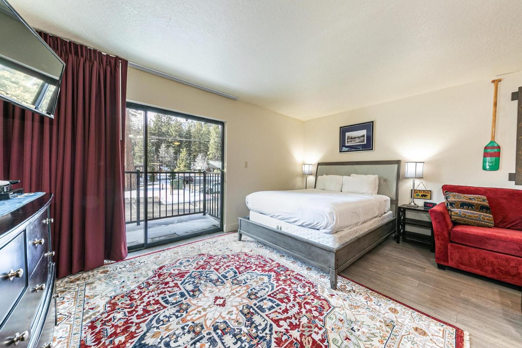 Charming Queen Studio Deluxe W/Balcony #233 At Donner Lake Village Тръки Екстериор снимка