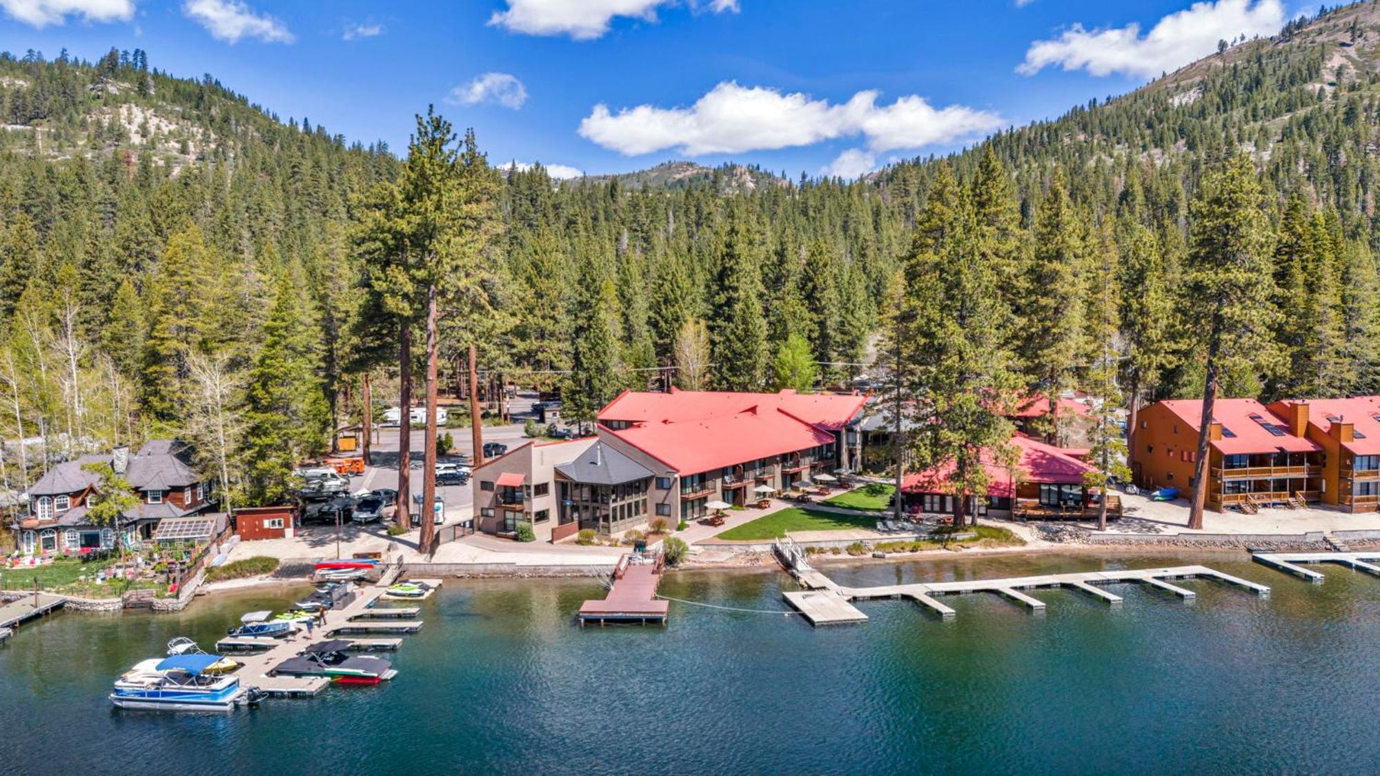 Charming Queen Studio Deluxe W/Balcony #233 At Donner Lake Village Тръки Екстериор снимка